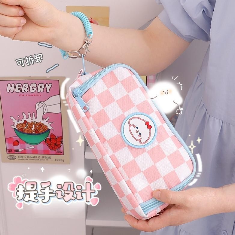 

Am67 Tokotab - Tempat Pensil Large Pouch Bag Pencase Minimalist Checkered Pencil Case Aesthetic Storage Stationery Bag Case. Berkualitas