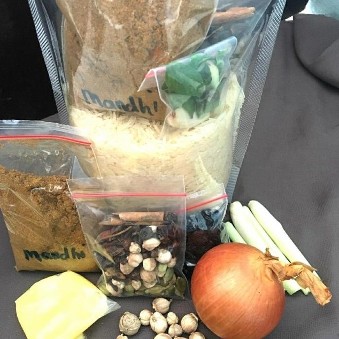 

beras basmati 1kg lengkap dengan bumbu mandhi instant