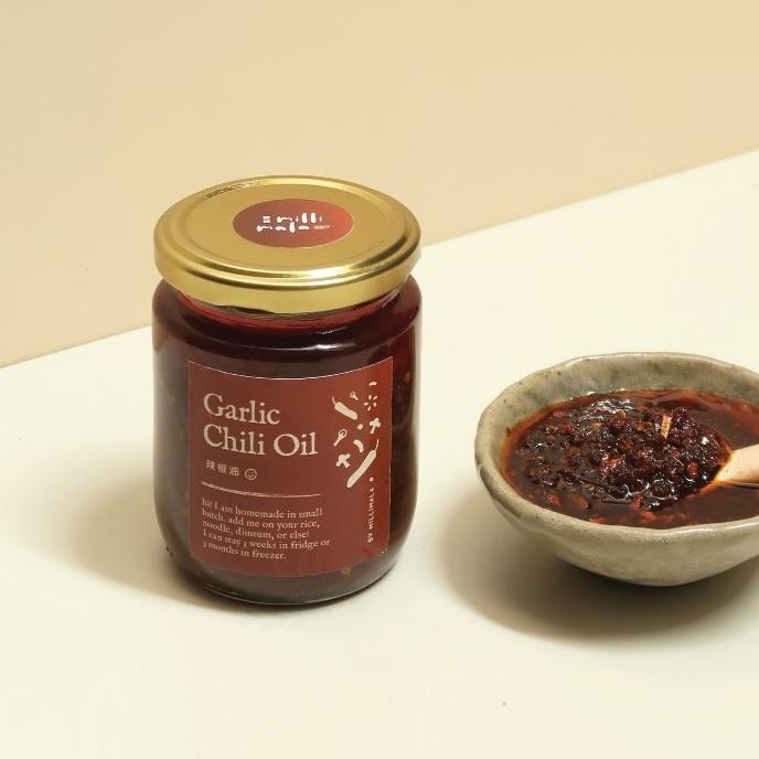 

Garlic Chili Oil - Spicy Chilli Oil by Millimala GM