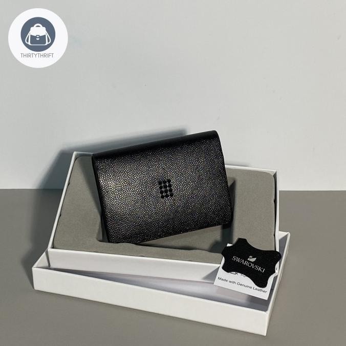 

Dompet Name Card Holder Swaroski Hitam Leather Kualitas Premium