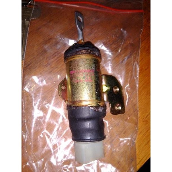 PART MOBIL MOTOR CENTRAL LOCK TOYOTA KIJANG KANAN DEPAN ORIGINAL DENSO