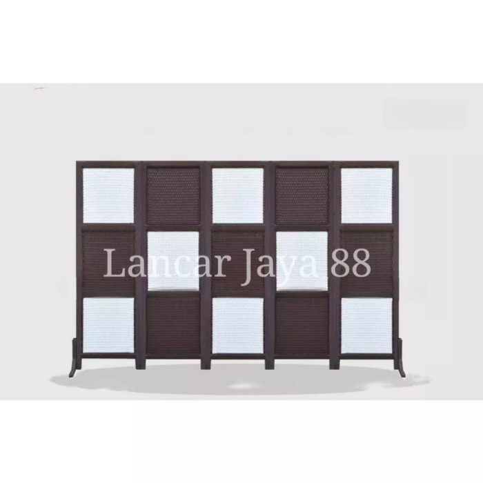 

Sketsel Rotan Pembatas Ruangan 5 Pintu
