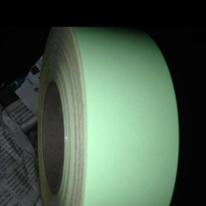 

Sticker Fosfor ( Glow In The Dark Tape)Stiker Nyala 24Mm X 45 Mtr