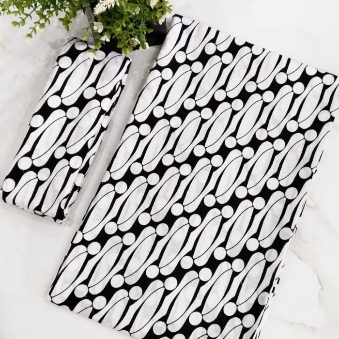 Kain Batik Parang Seno Monocrome