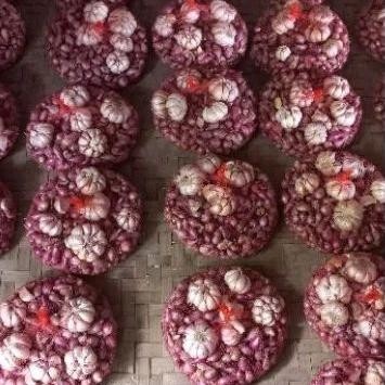 

bawang merah nganjuk 1kg free baput sinco 250gr Super Besar Berkualitas
