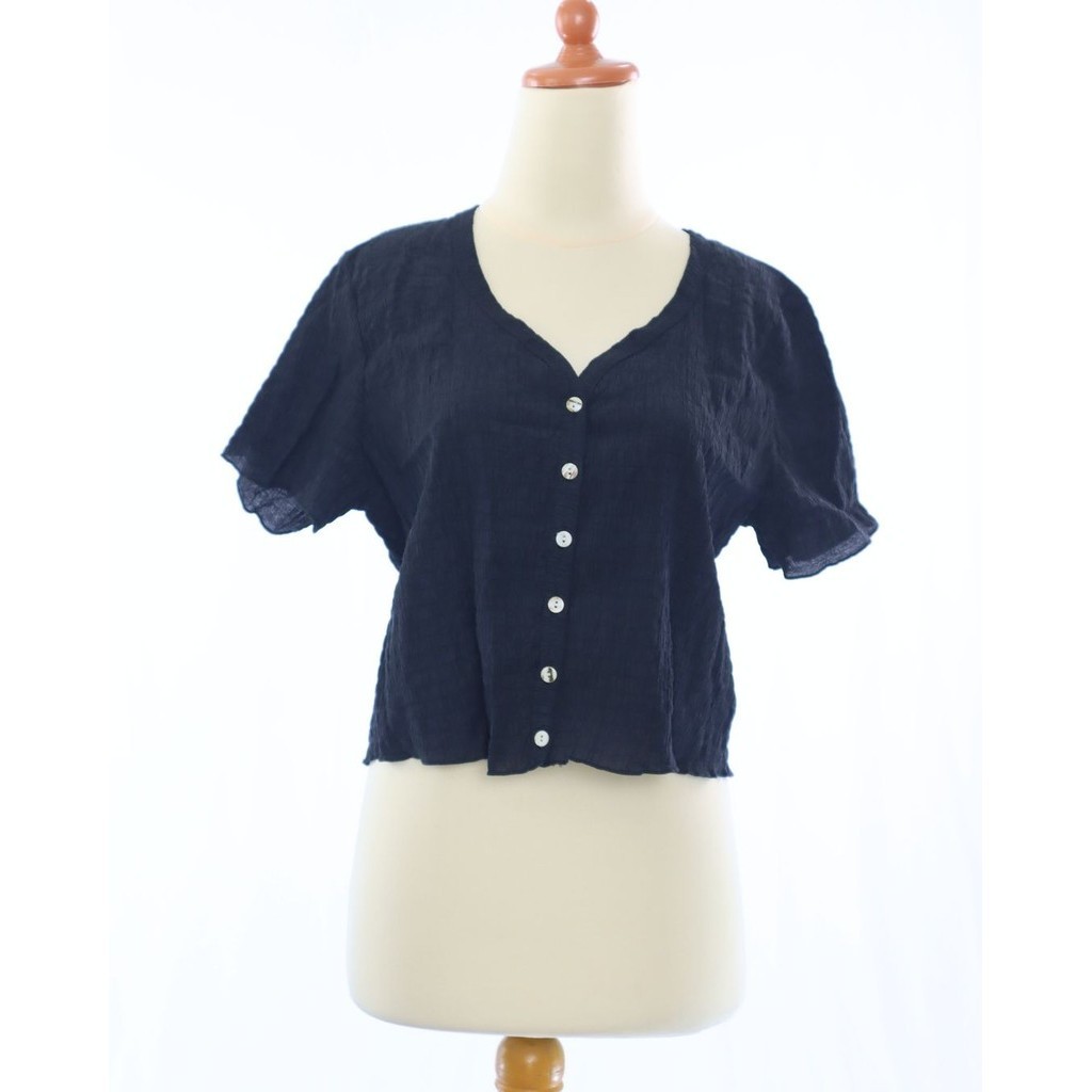 VL15484 Pomelo black crinckle textured button down top outer| Veloved.id