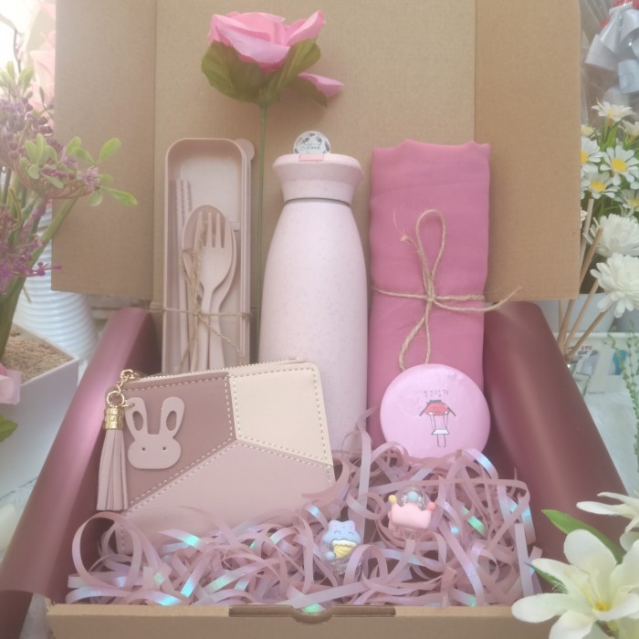 Dece Hampers Hijab Dompet Kado Ultah Anak Perempuan Hadiah Anak