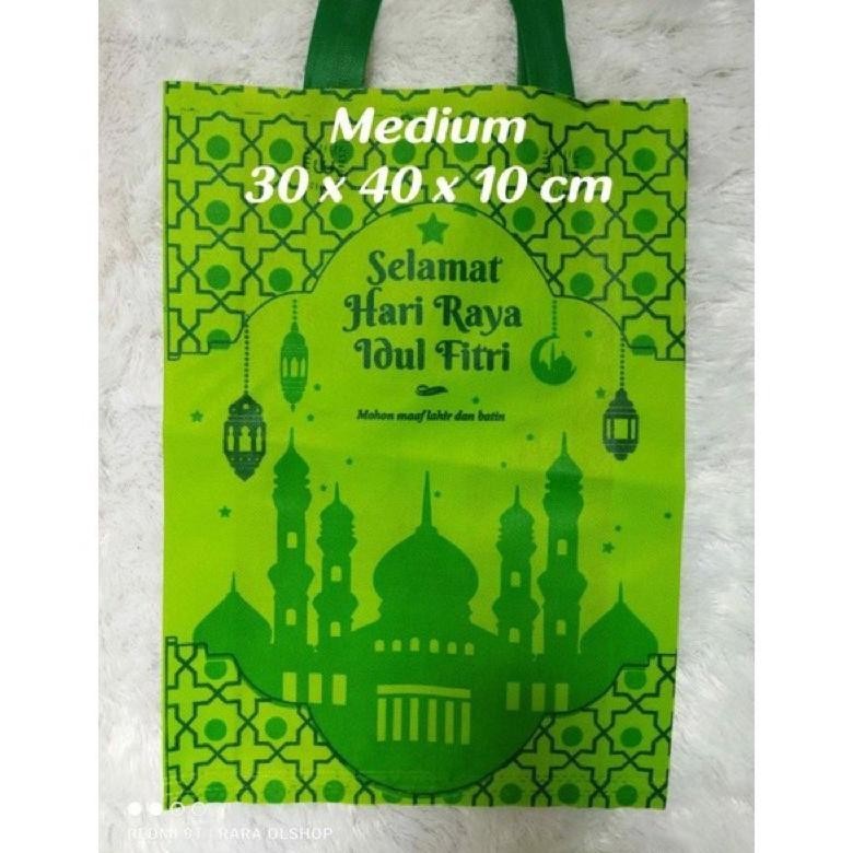 

Tas Spunbond Lebaran, Tas Idul Fitri, Tas Murah,Ukuran 38X45 Dan 30X40 (6.6)