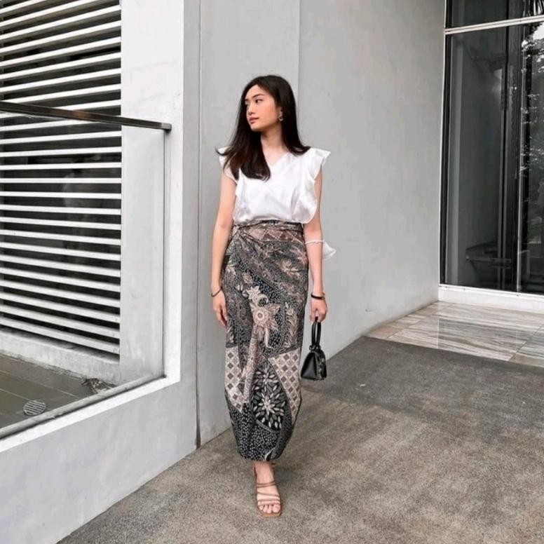 Berkualitas (50 Motif) Rok Lilit Batik Motif Terbaru / Rok Jarik / Rok Batik Floral / Rok Kebaya / R