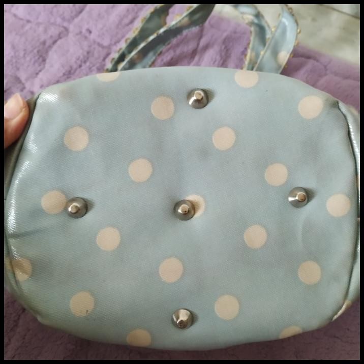 

TERMURAH TAS POLKADOT BIRU MUDA TELOR ASIN !!!!