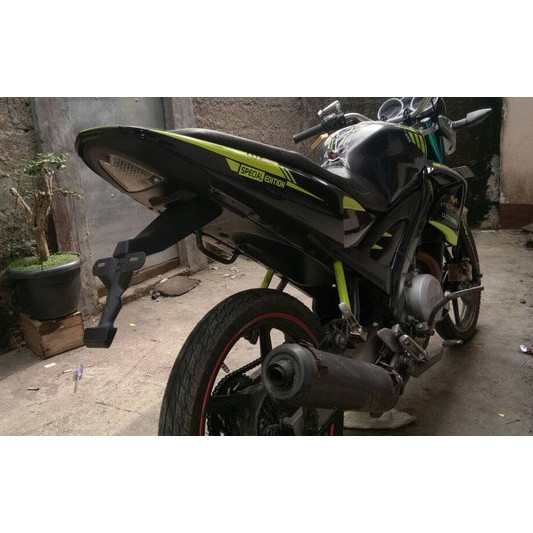 Undertail Slancar Vixion Old + Breket Spakbor 1 Paket