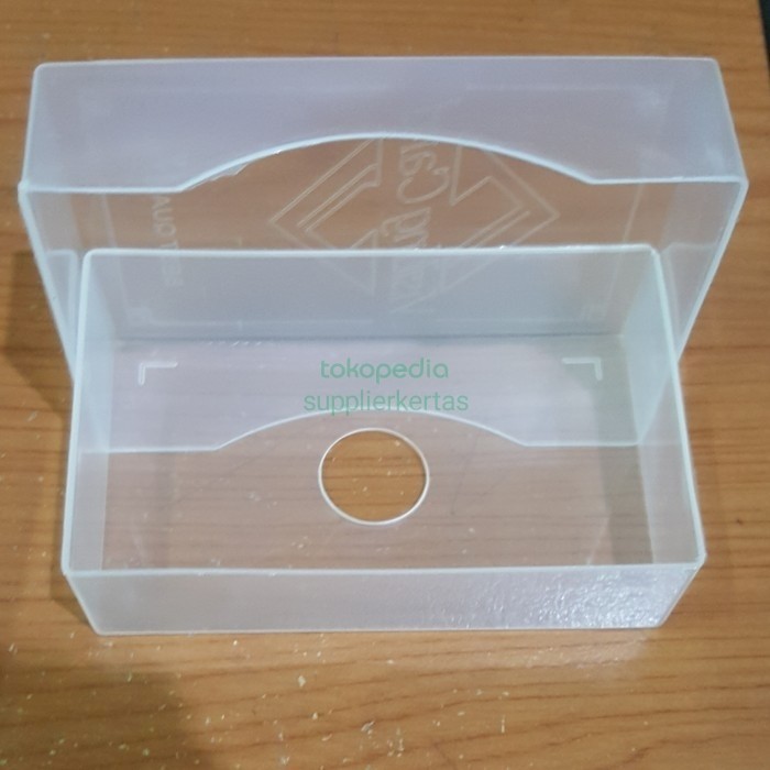 

Kotak Kartu Nama Plastik
