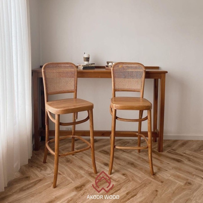 Kursi Bar Stool Tinggi Kombinasi Kayu Jati Asli dan Rotan| Mebel Jepara