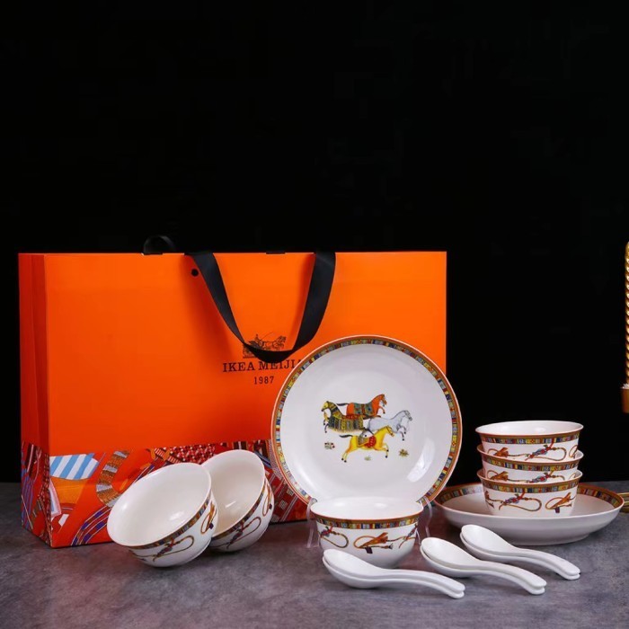 Hampers Piring Mangkok Keramik / Piring Mangkok Keramik Horse Orange