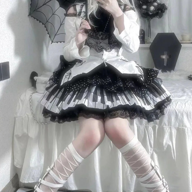 2023 Japanese Punk Retro Black White Piano Key Wave Dot Lace Skirt Gothic Lolita Kawaii Cake Skirt F