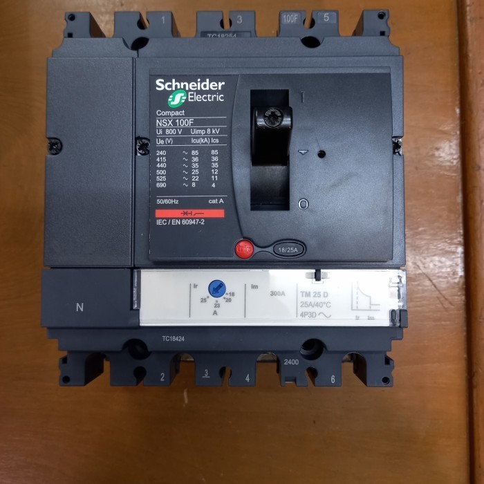 MCCB NSX 100F 4P 25A LV429646 SCHNEIDER