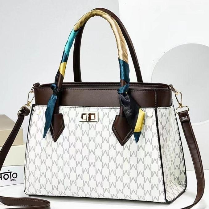 Tas Kondangan Wanita Elegan Ibu Pesta Mewah Import Branded Batam Kulit