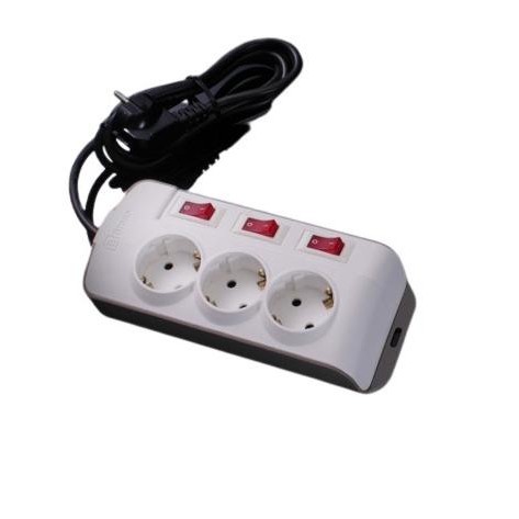 Stop Kontak Broco 3 Lubang Miring 15636 Dengan Cp, Saklar, Dan Kabel