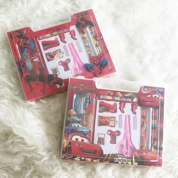 

Kotak pensil cars / spiderman