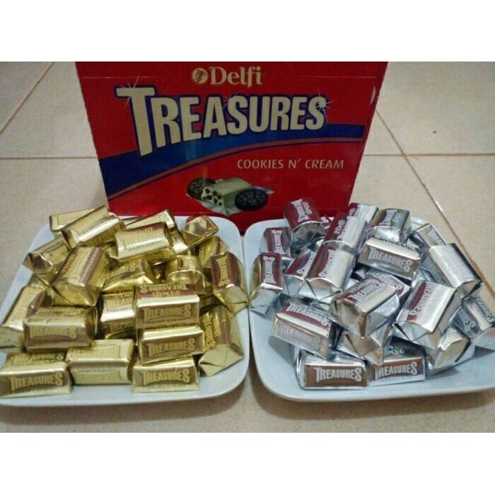 

Ready Coklat Delfi Treasures Almond Cookies Kiloan isi 24pcs