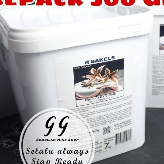 

Bakels Fondant White 500 Gram Pettinice Rtr Icing Gula Dekorasi Fondan