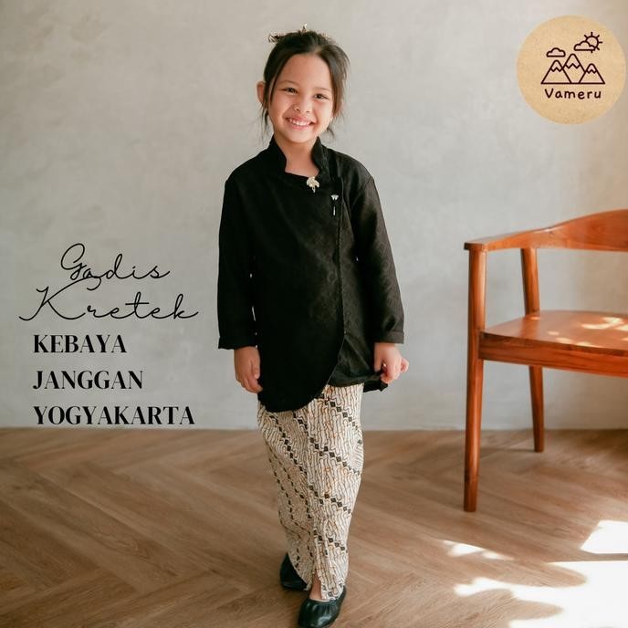 KEBAYA JANGGAN ANAK GADIS KRETEK JENG YAH DASIYAH YOGYAKARTA