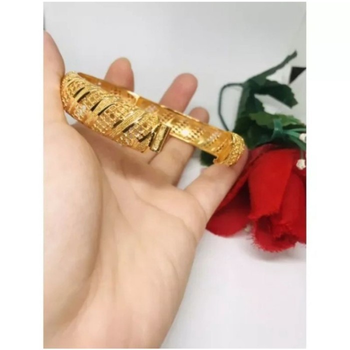 Haf Gelang Bangkok Sultan Wanita Dewasa Titanium Gold