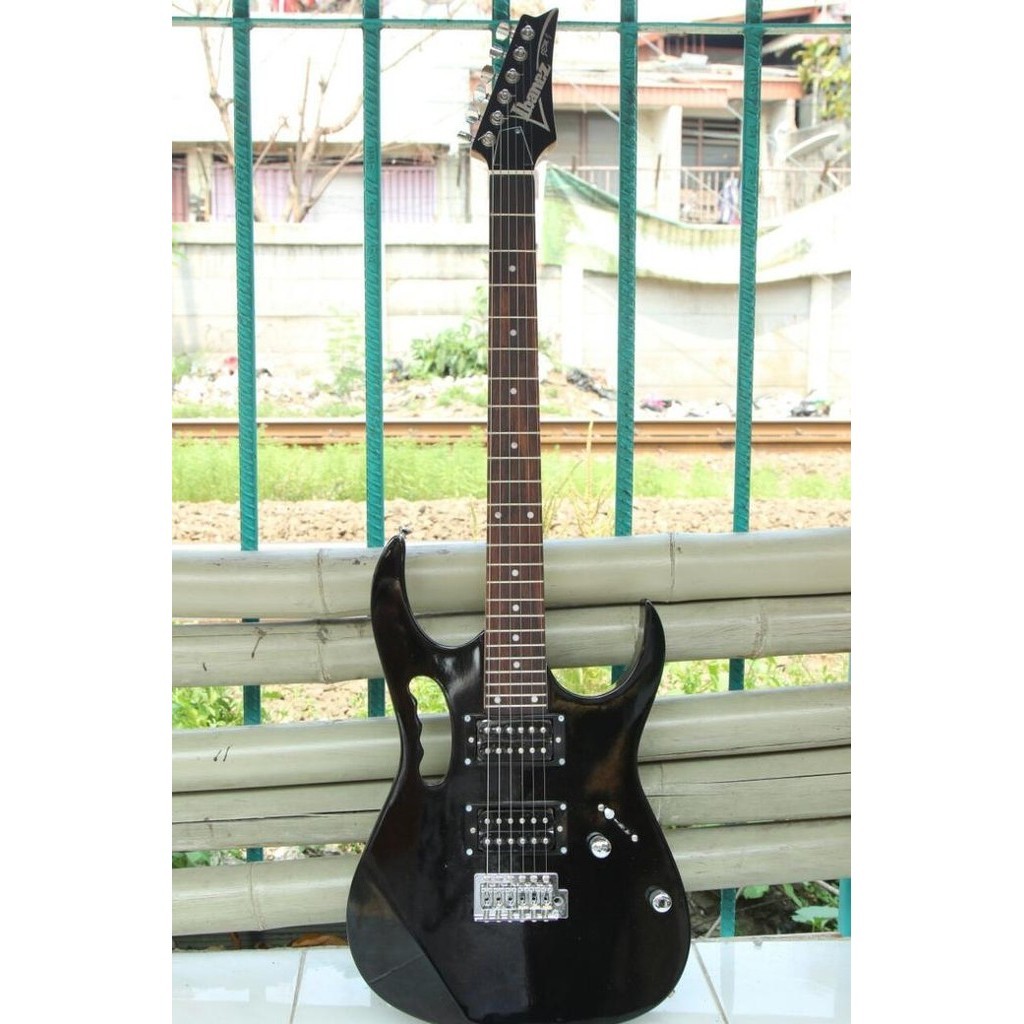 Gitar Listrik Ibanez Jem Hitam Bonus Tas Gitar , Handle , Kabel Jak PS88