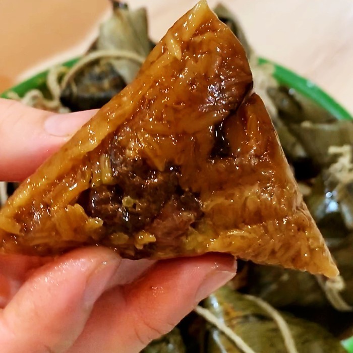 

BOOM SALE Bakcang mini isi 10pcs( nonhalal)