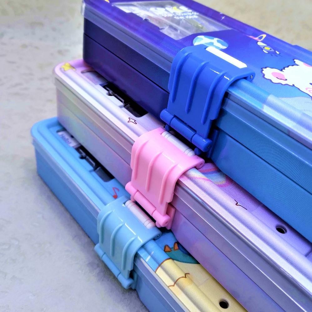 

Kotak Pensil Kaleng B682 + Isi / Pencil Case / Tepak Pensil / Tempat Pensil / Box Pen / Boks Pensil