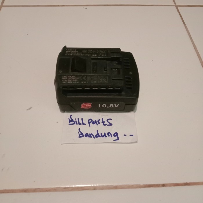 :>:>:>:>] baterai batrei battery 10.8 V 1.3 Ah bor cas cordles Bosch batre
