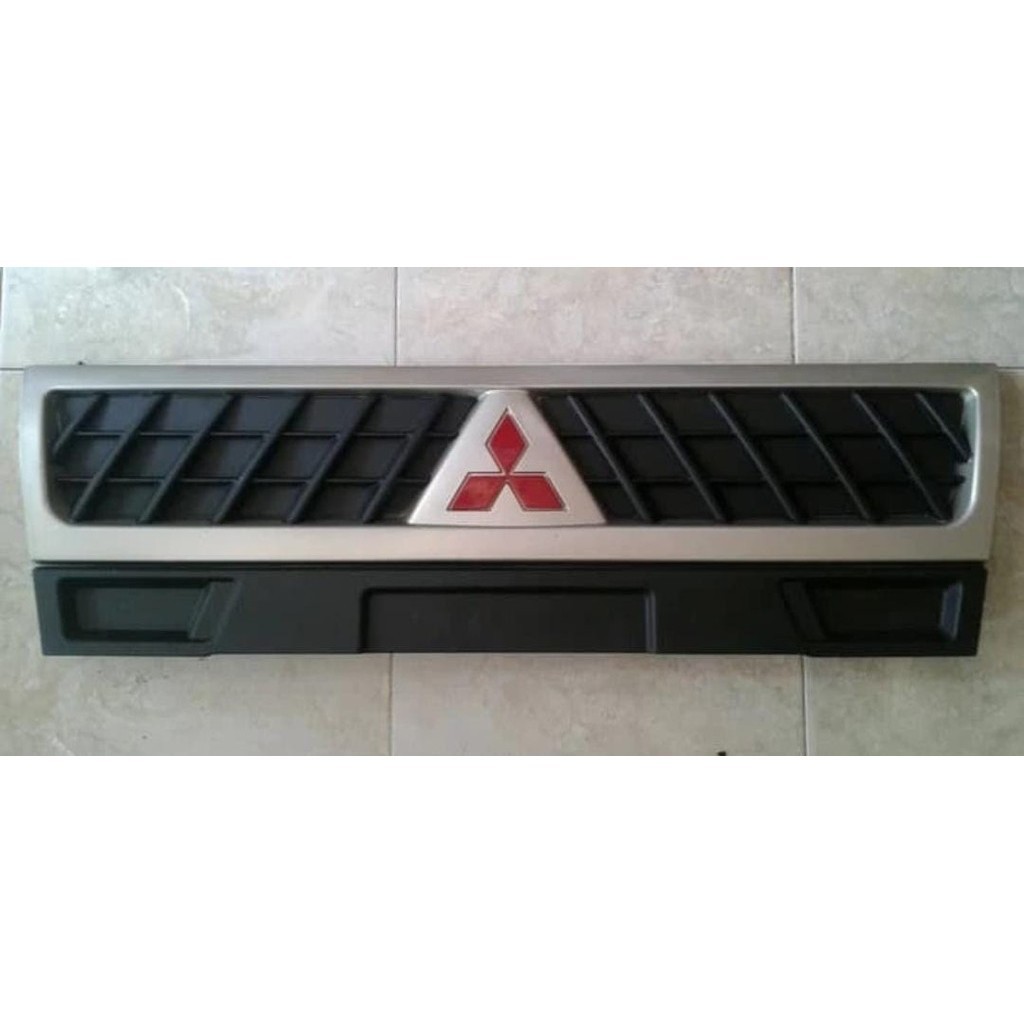Grill Mitsubishi l300 original