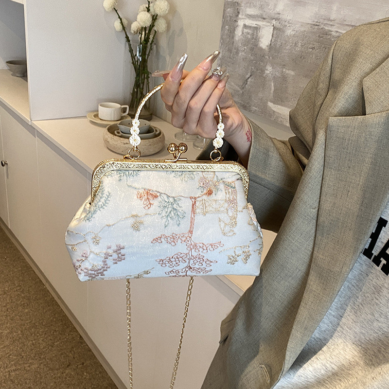 New Chinese Style Chinese Style Embroidery Shell Bag Han Chinese Clothing Cheongsam Antique Hand Bag