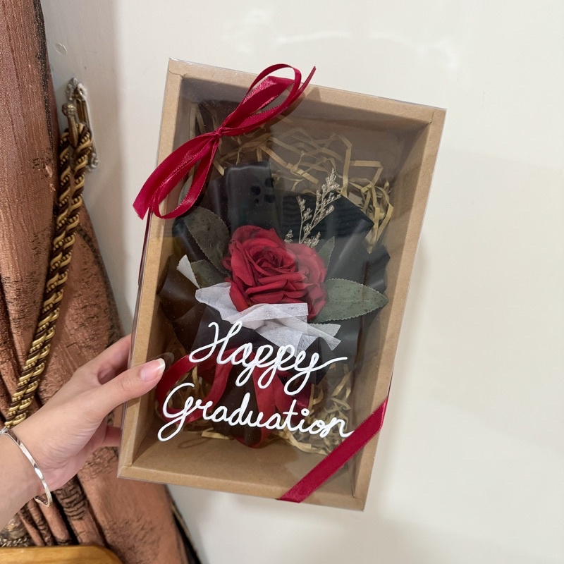 

GIFT FLOWER BOX x LATTERING | HADIAH WISUDA GRADUATION ULANG TAHUN