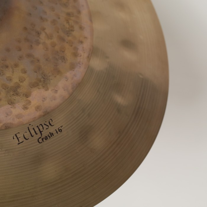 Ban Cymbal Nebulae Ecplise Crash 16 - Karakter Dark & Dry
