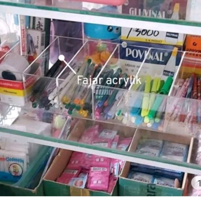 

Tempat sepidol/pulpen