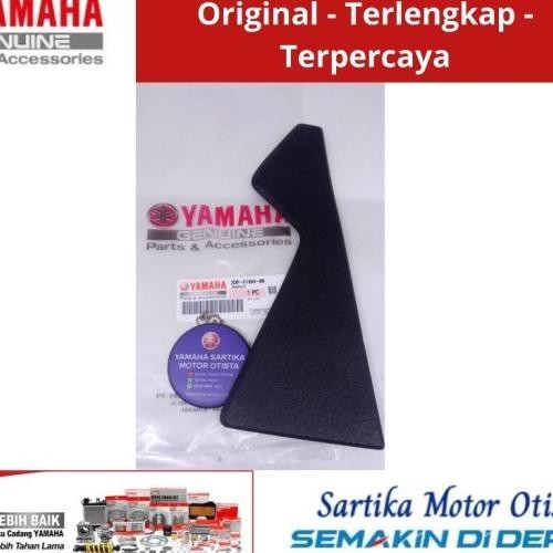 Original Mat 2/Karpet Kecil Kanan (2Dp1)Yamaha Nmax Old