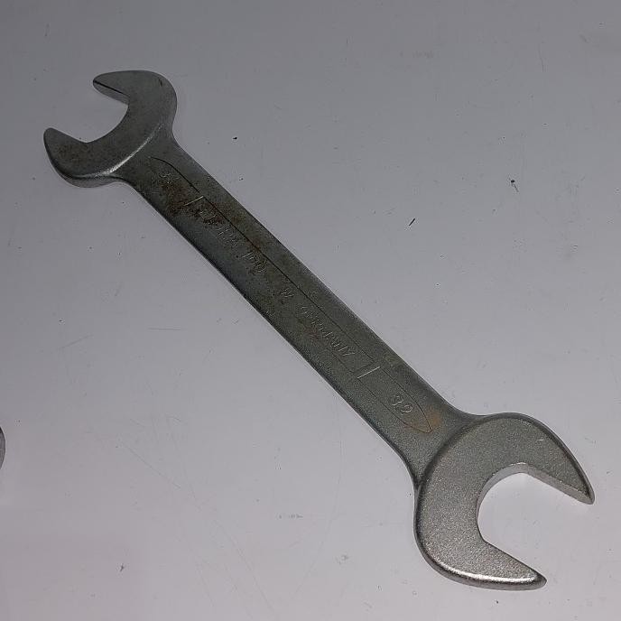 Elora 100 Kunci Pas 32Mm X 34Mm [ Duoble L21 ]