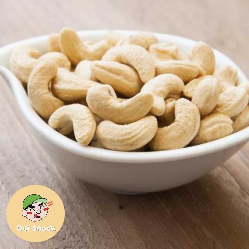 

jg-8 1Kg Kacang Mede Mentah Sulawesi Super / Grosir Mete Mentah Murah | Oui Snack Original