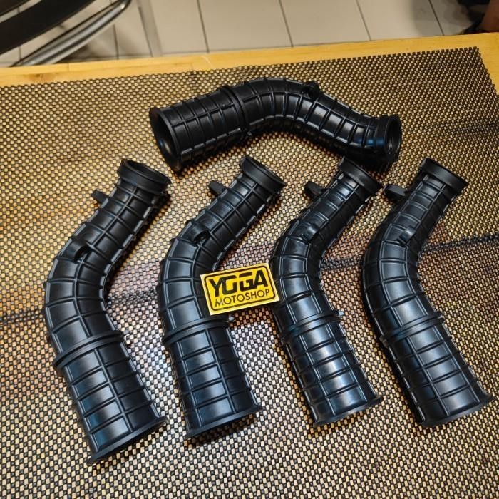 Intake Air Funnel Xmax 300 untuk upgrade performa Original