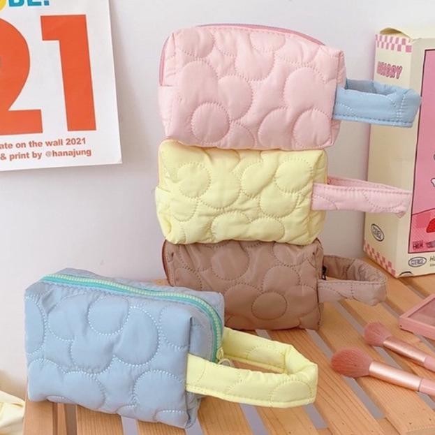 

Super Sale Kensho Kotak Pensil Sleting Motif Bunga Flower Handle Pastel / Pouch Makeup Aesthetic / Tas Aksesoris Wanita Lucu Import / Zipper / Flowers Ybw-2429