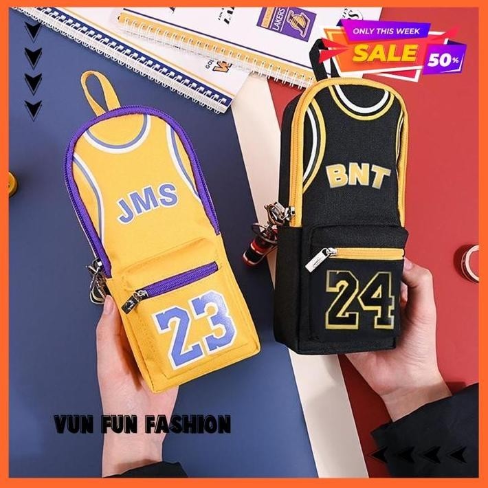 

TEMPAT KOTAK PENCIL ANAK LAKI LAKI VIRAL MOTIF KAOS BASKET NBA PENCIL CASE KUALITAS PRODUK TERBAIK BY VUNFUNFASHION