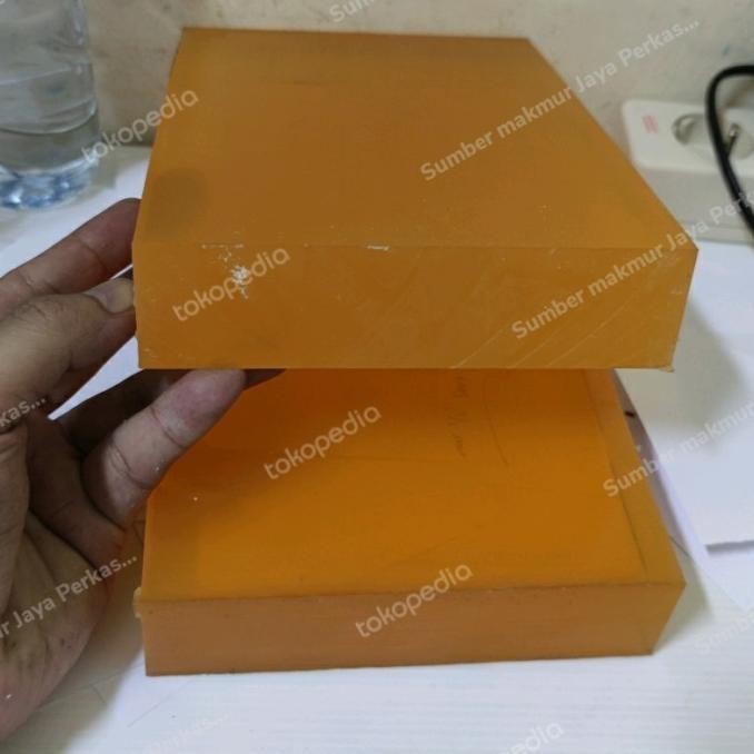 

Polyurethane Sheet ( Pu Lembaran ) 20Mm X 110Mm X 200Mm