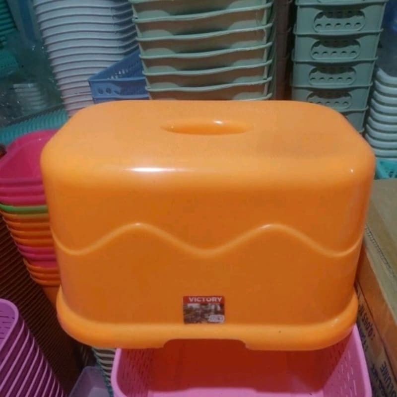 Kursi pendek Murah Victory/ Jengkok plastik/ Kursi plastik Pendek Victory