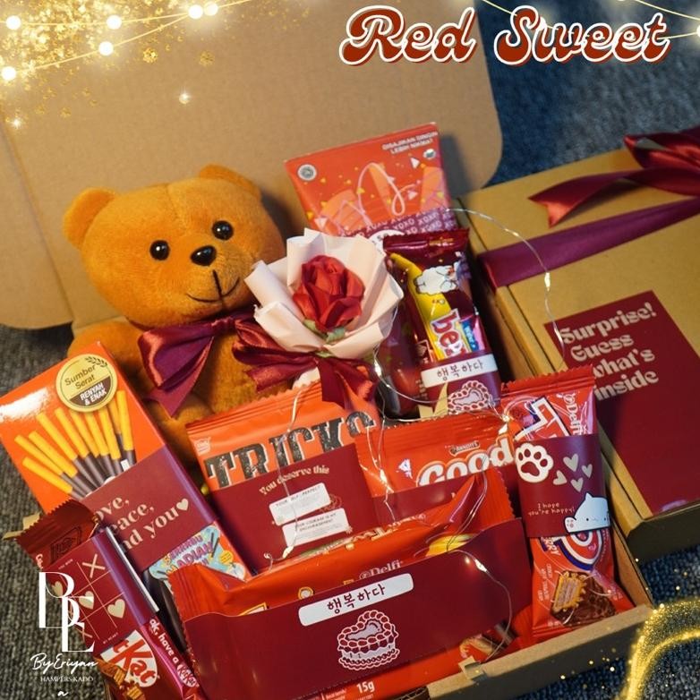 

uk-12 Hampers Snack Box Set Kado Jajan Gift Box Makanan Minuman Makanan Ringan Ulang Tahun Valentine Wisuda Anniversary Sempro Hari Guru Bestie Crush Pacar Red Sweet Series Food Hemat