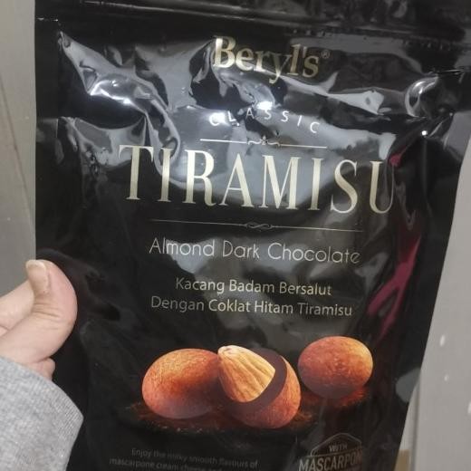 

Berlys Tirasu Almond Chocolate Beryls Kacang Almond Coklat-Lk/Dark