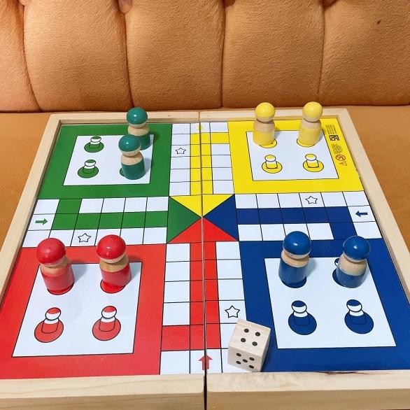 Mainan Ludo kayu pinus ber SNI