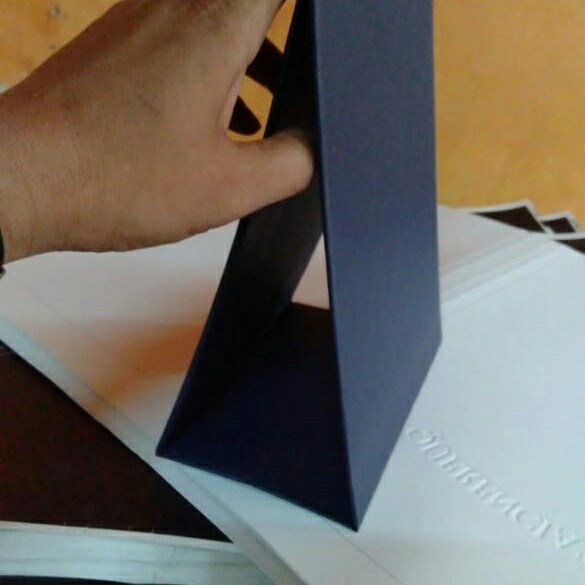 

Grosir YG4 dudukan kalender meja 21×15 Keren