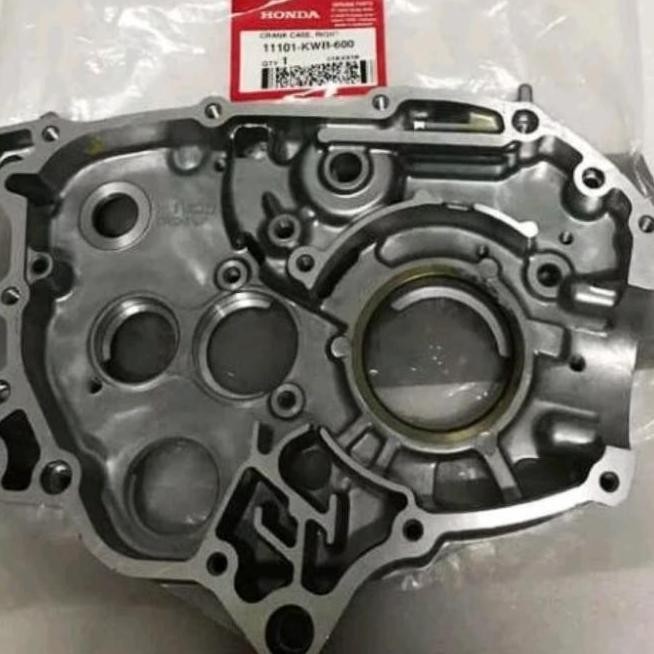 Crankcase Blok Mesin Kanan Tap Oli Honda Blade Revo Absolut Revo Fi