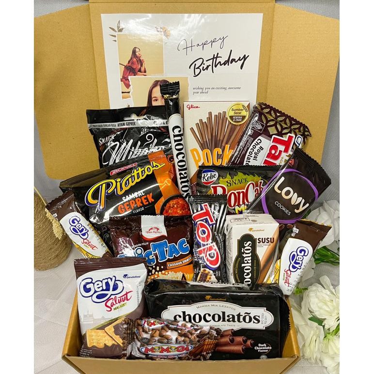 

Best Seller Hampers Buket Snack Box Kado Valentine / Kado Ulang Tahun / Kado Wisuda / Kado Untuk Cewek Cowok / Hadiah Ulang Tahun / Hadiah Wisuda / Kado Birthday / Kado Graduation Jy-6